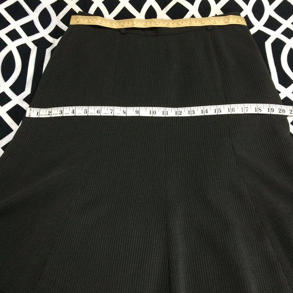 Charcoal striped skirt - Picture 7 of 7